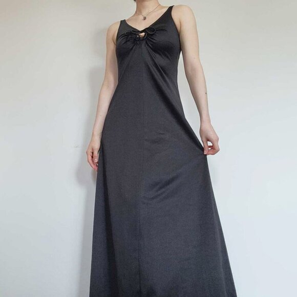 Vintage 90s babydoll empire waist halter black maxi dress with front bow closure - Picture 7 of 16